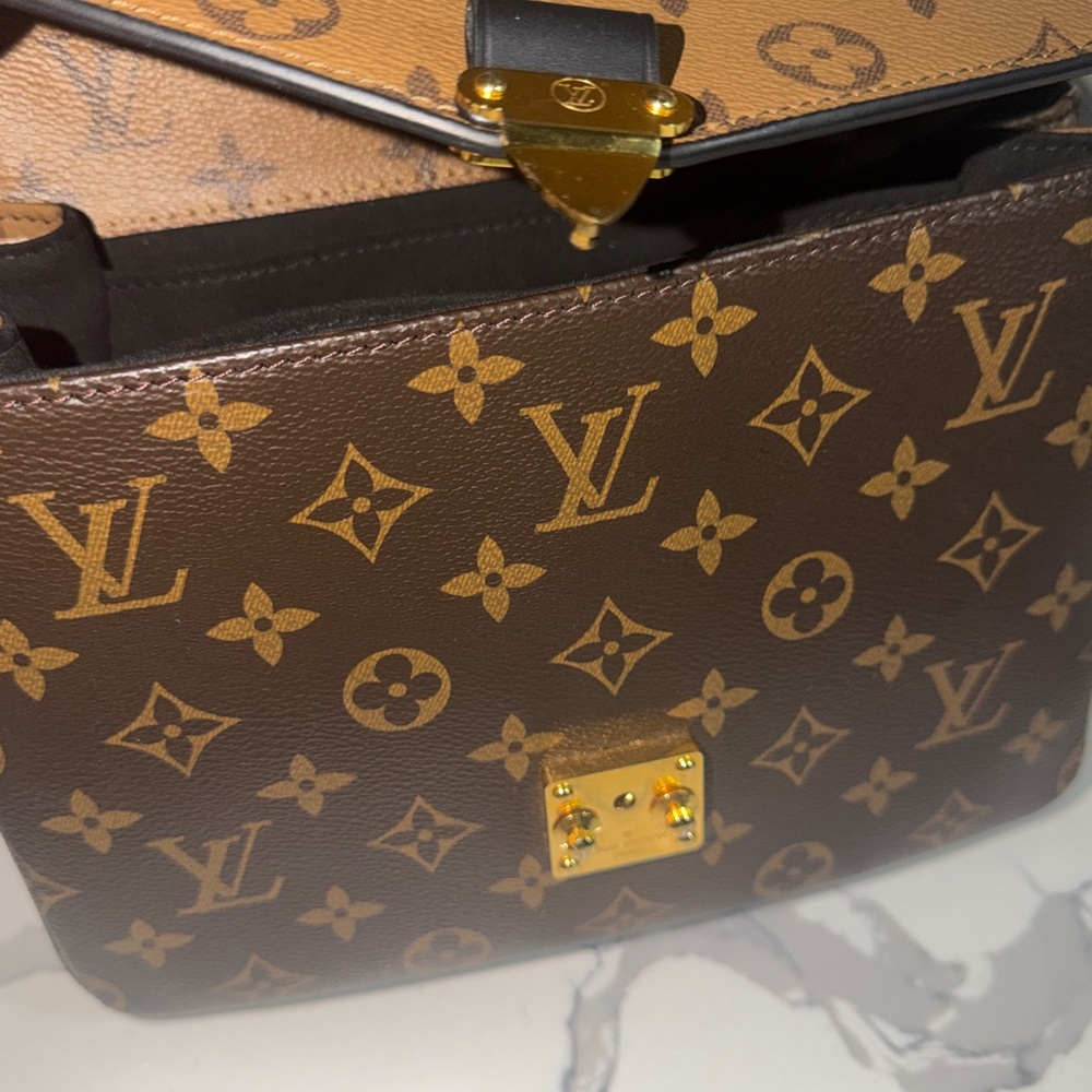 Louis Vuitton Brown Monogram Crossbody Bag - Picture 2 of 4